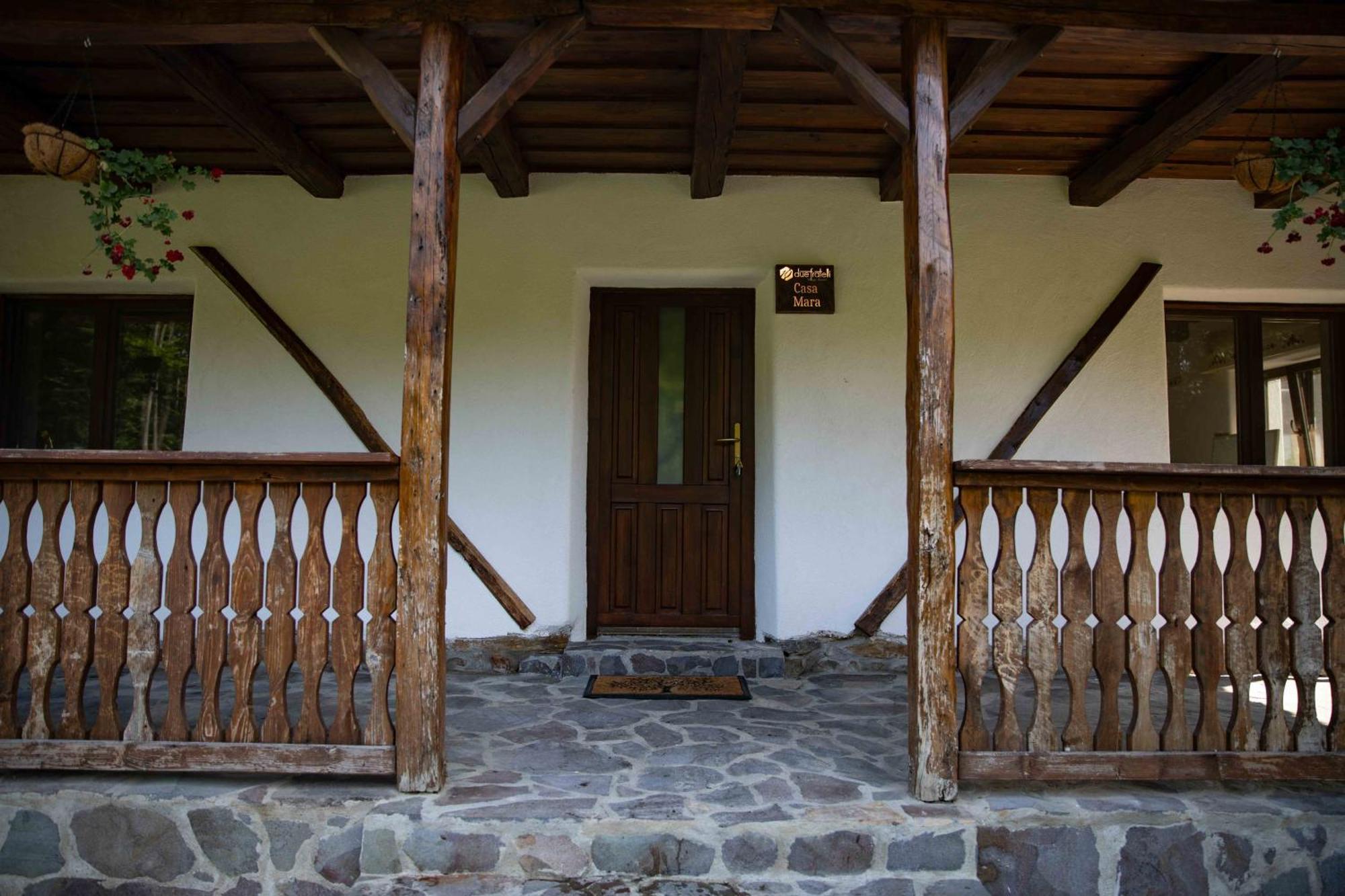 Lodge Due Fratelli Village Sinteu